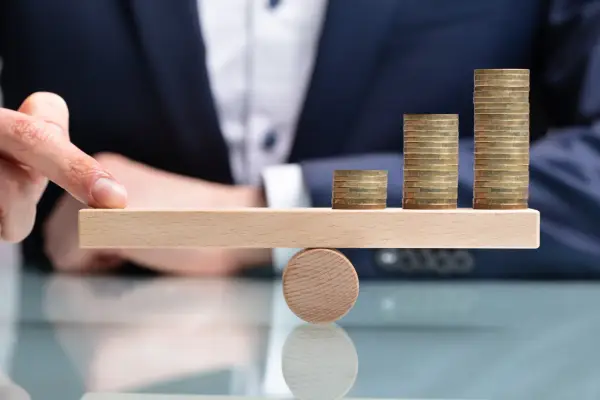 Dźwignia finansowa co to? Jak działa mechanizm dźwigni w finansach?